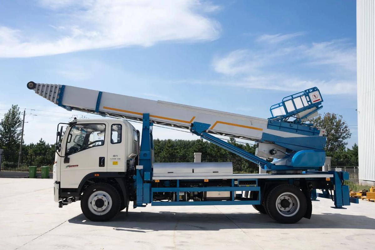 徐州鼓楼云梯上料车租赁费用